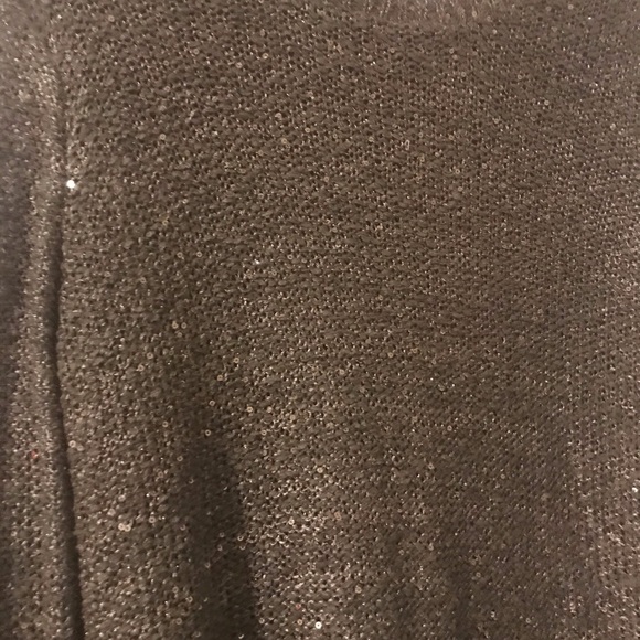 Beautiful gold shimmery asymmetrical sweater - Picture 6 of 6